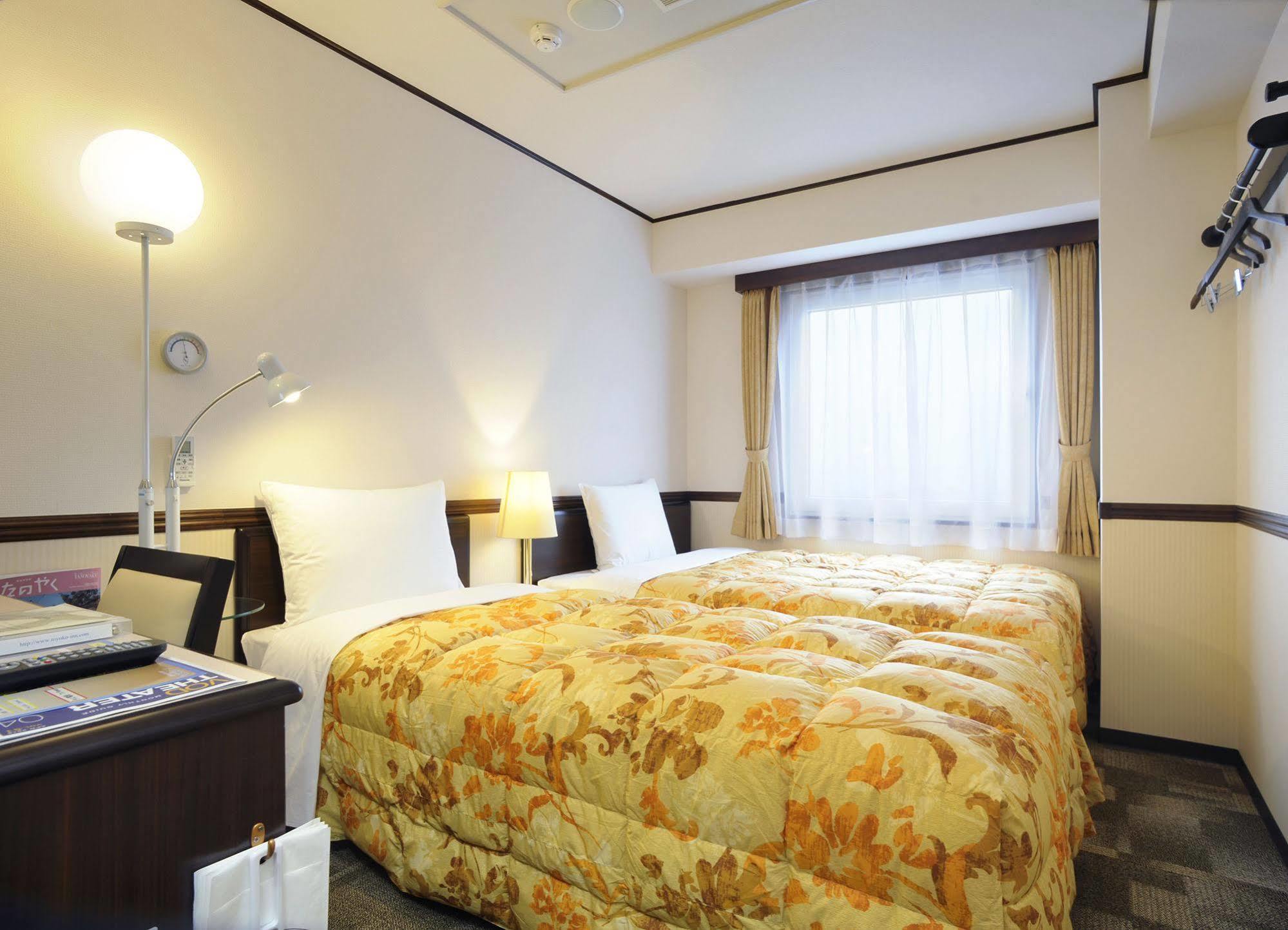 Toyoko Inn Oita Nakatsu Ekimae Extérieur photo