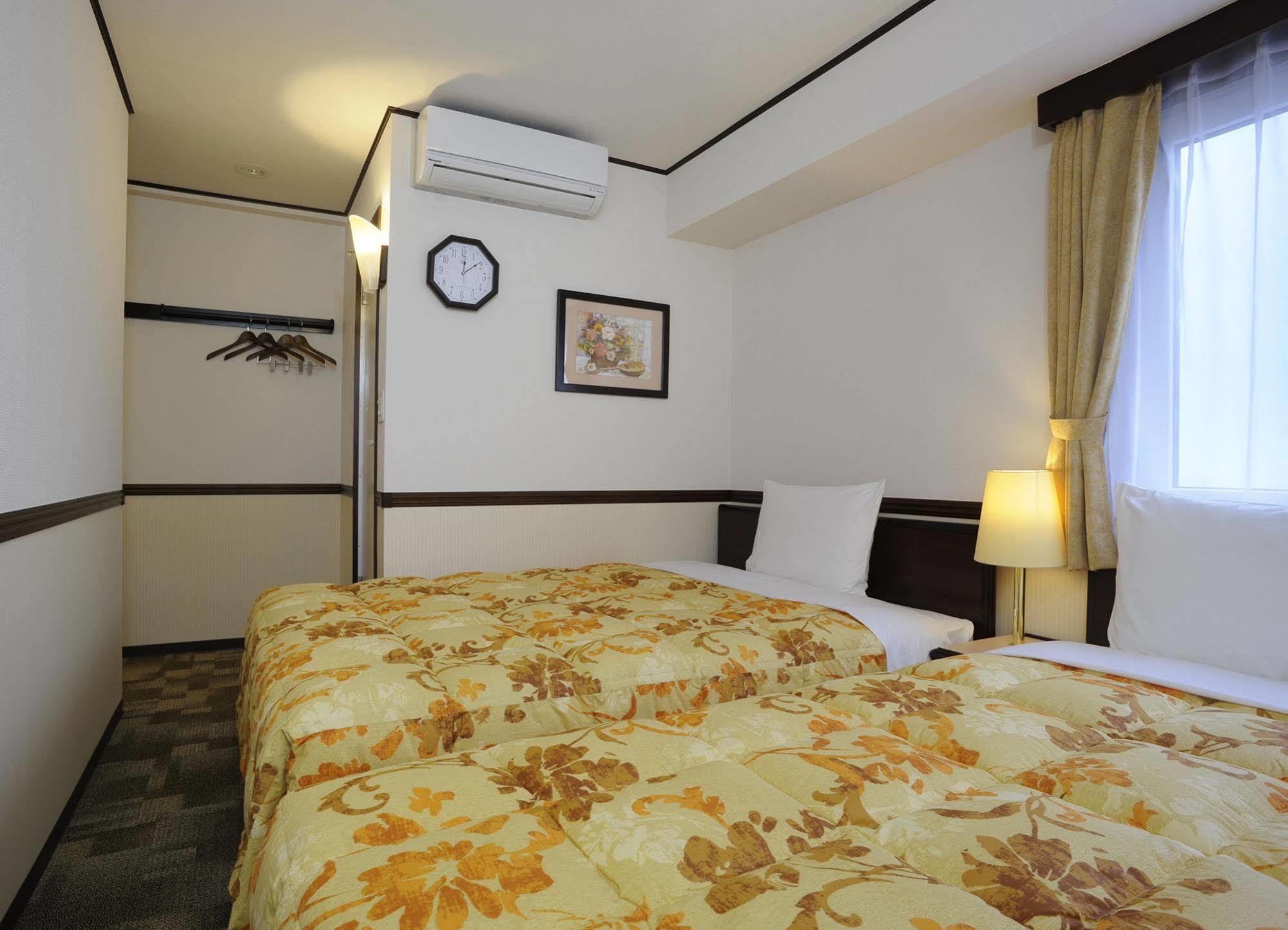 Toyoko Inn Oita Nakatsu Ekimae Extérieur photo