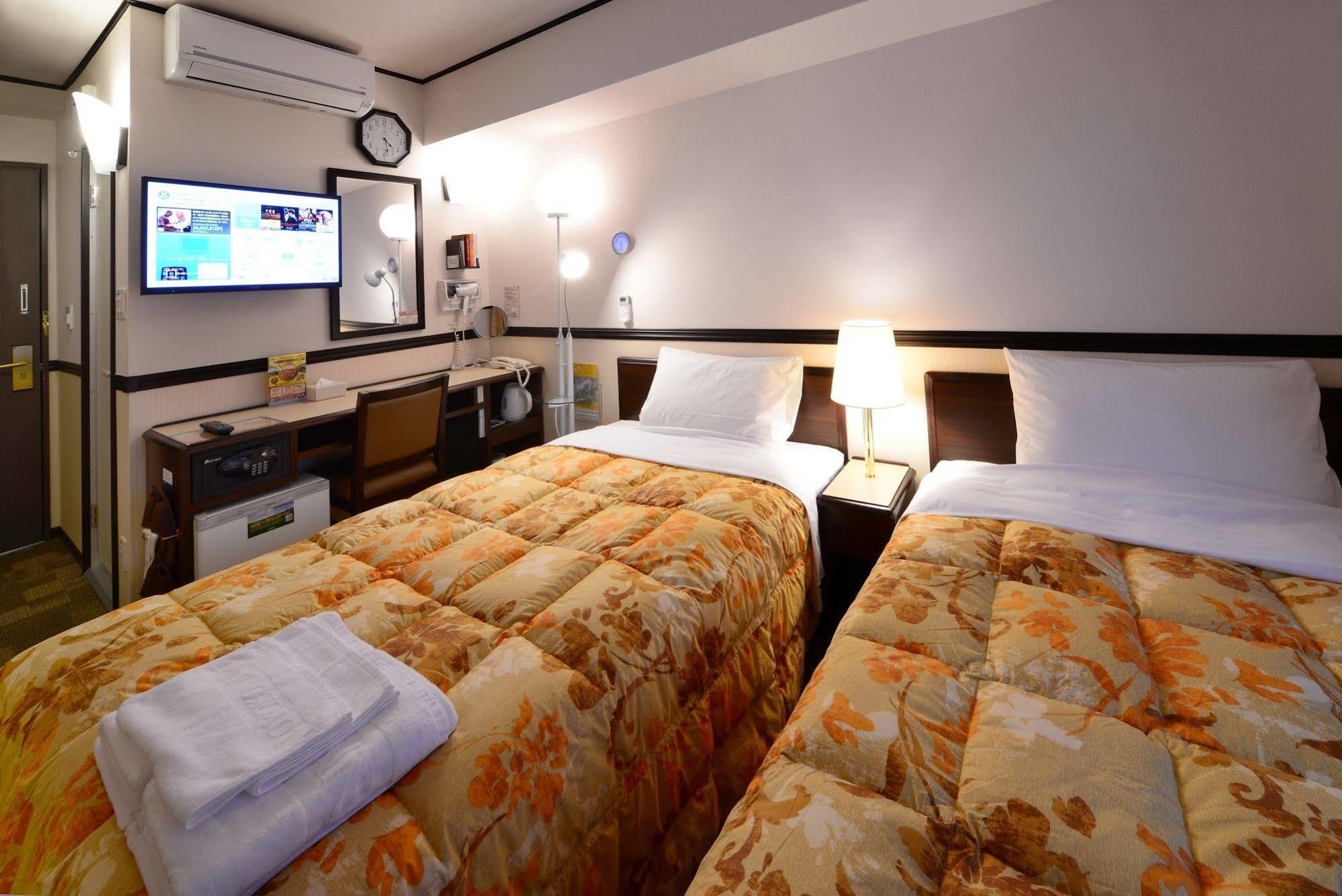 Toyoko Inn Oita Nakatsu Ekimae Extérieur photo