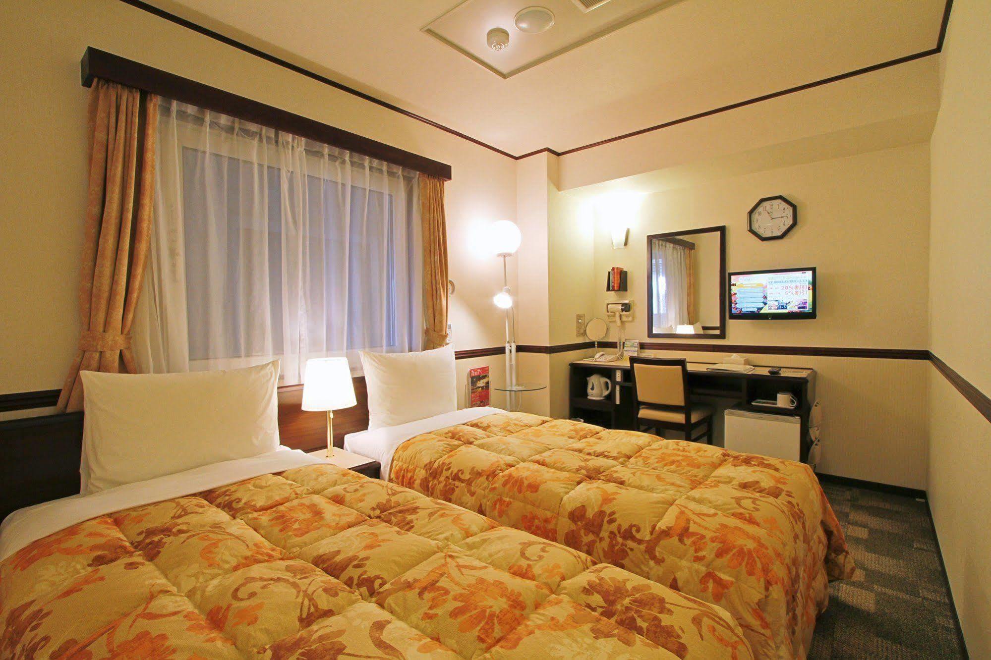 Toyoko Inn Oita Nakatsu Ekimae Extérieur photo